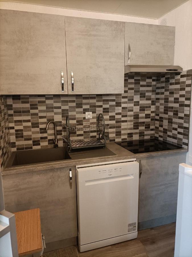 Le Clin D'Oeil Sur Le Port. Apartment Gruissan Luaran gambar
