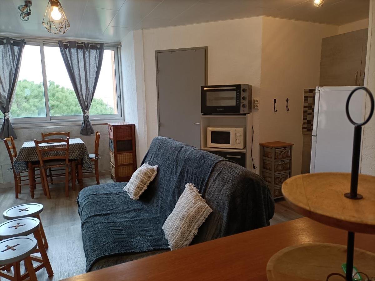 Le Clin D'Oeil Sur Le Port. Apartment Gruissan Luaran gambar