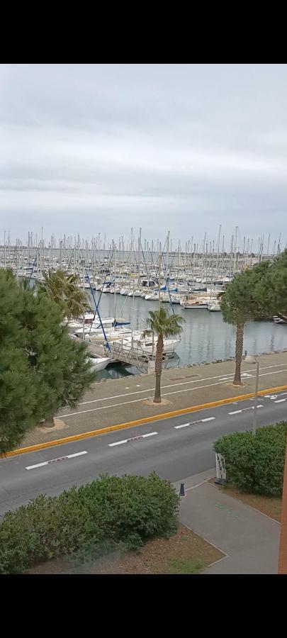 Le Clin D'Oeil Sur Le Port. Apartment Gruissan Luaran gambar