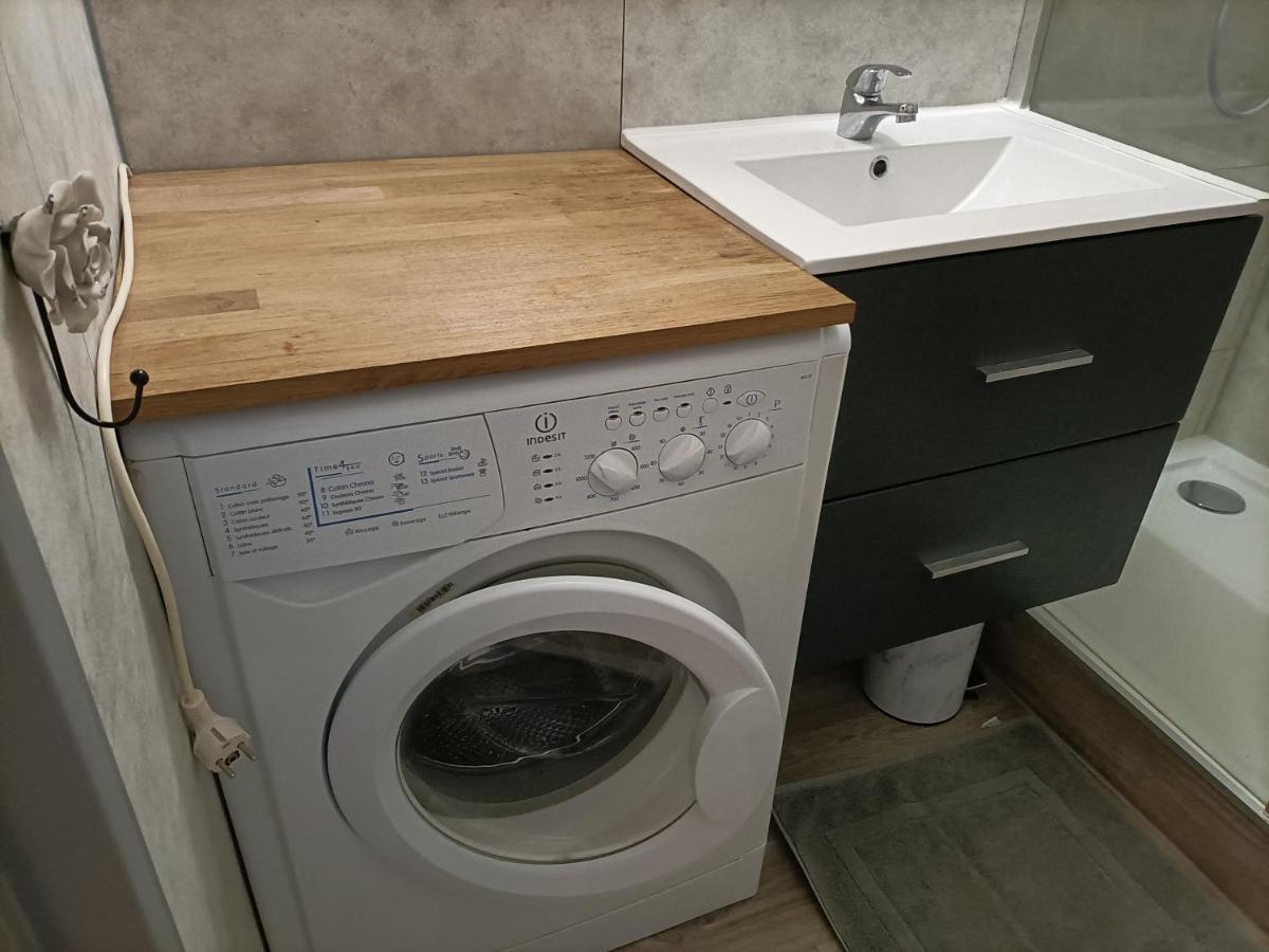 Le Clin D'Oeil Sur Le Port. Apartment Gruissan Luaran gambar