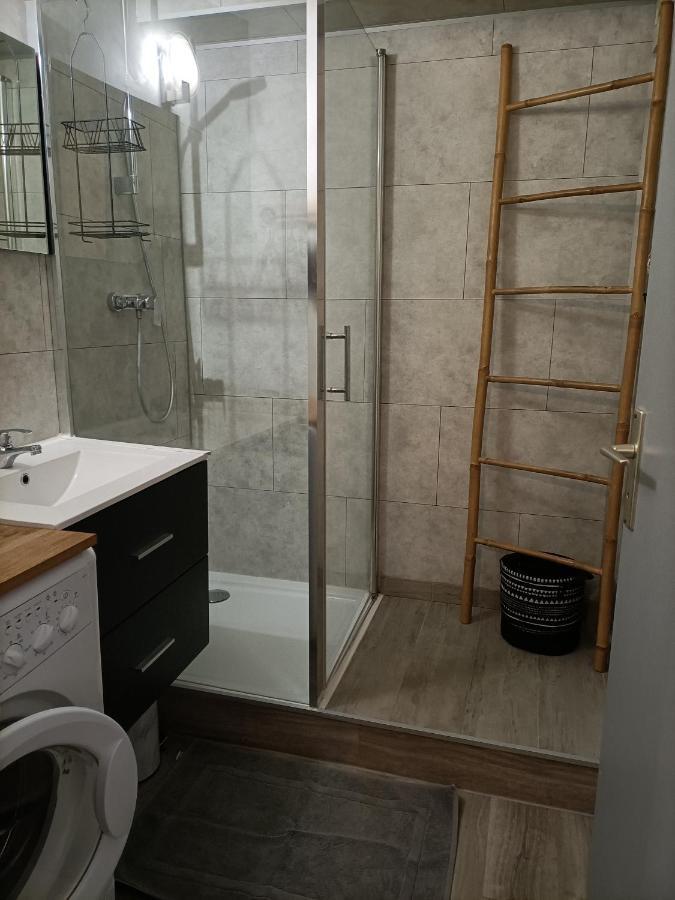 Le Clin D'Oeil Sur Le Port. Apartment Gruissan Luaran gambar
